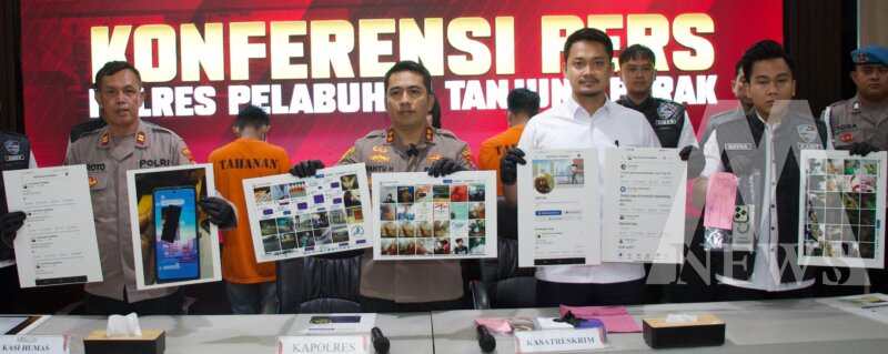 Polres Tanjung Perak ungkap FB Gay Khusus Surabaya