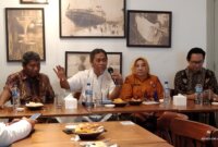 Kaper : Dra. Maria Ernawati, M.M., Sekretaris Perwakilan : Ghana Renaldi Pasca Surya, S.H., M.Ak., Narsum Ketua IPADI Jatim : Ahmad Sjafi'i, SE., ME., Moderator : Taufik Daryanto, S.Psi., M.Sc.