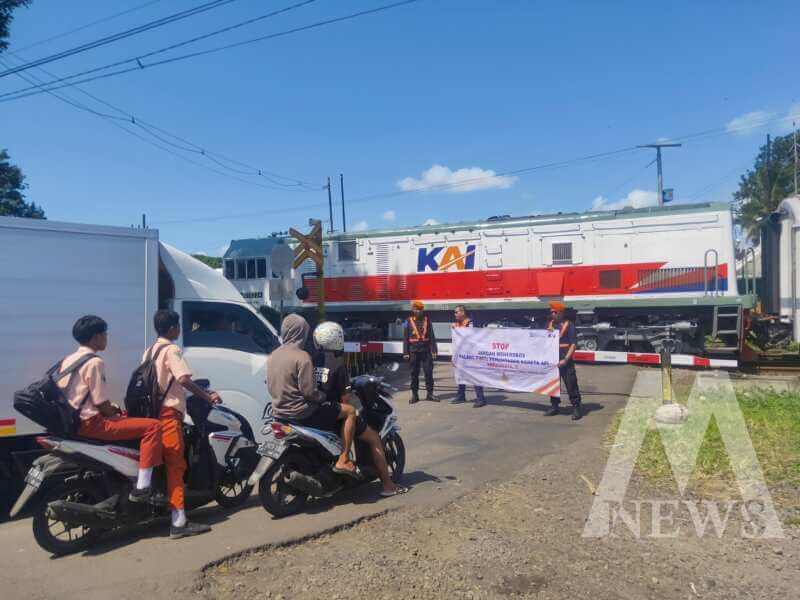 KAI Daop 8 Surabaya beri himbauan penutupan perlintasan sebidang liar