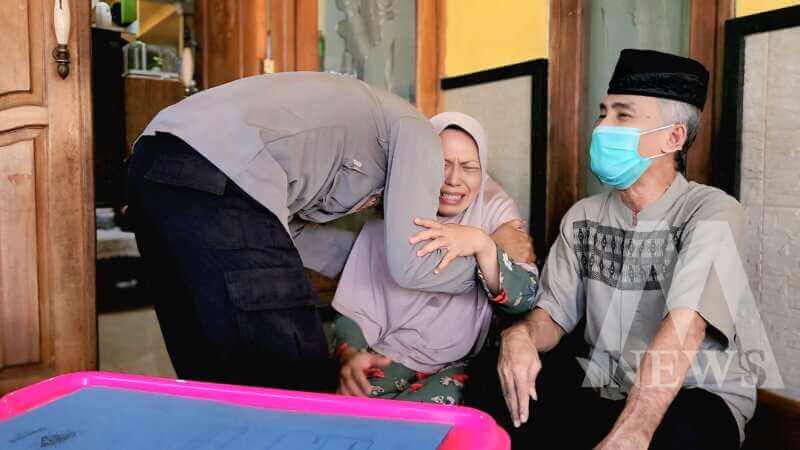 SPN Polda Jatim anjangsana ke para purnawirawan di hari Bhayangkara ke-79