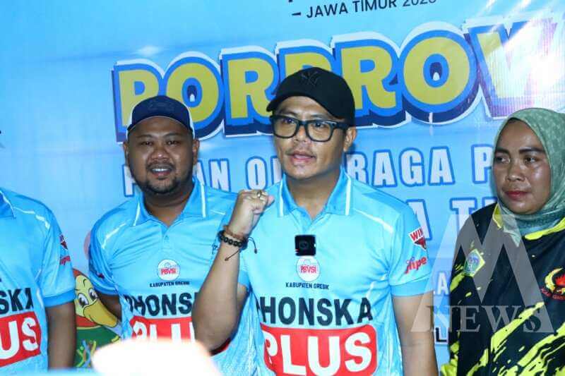 Kapolres Gresik AKBP Rovan Richard Mahenu