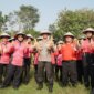 Kepala SPN Polda Jatim Kombespol Agus Wibowo saat panen raya jagung