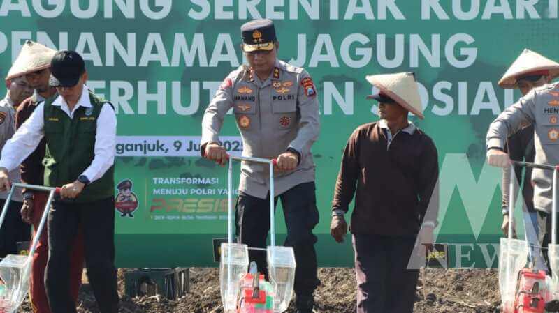 Kapolda Jatim Irjen Pol Drs. Nanang Avianto