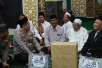 Kapolres Nganjuk AKBP Henri Noveri Santoso saat Safari Jum'at di Masjid Agung Baitussalam