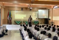 Satbinmas Polres Nganjuk tanamkan karakter disiplin di SMK Muhammadiyah 1