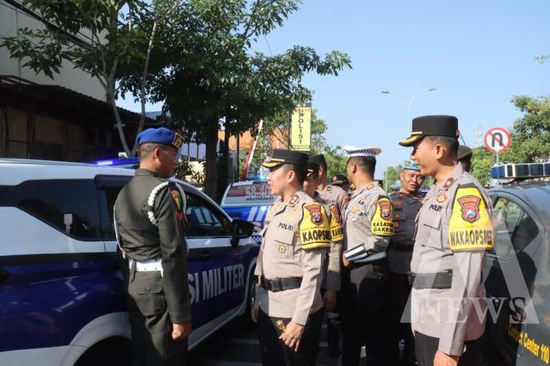 Kapolres Bojonegoro AKBP Afrian Satya Permadi saat apel gelar pasukan