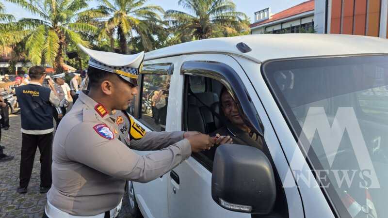 Kasatlantas Polres Probolinggo AKP Safiq Jundhira Zulkarnaen