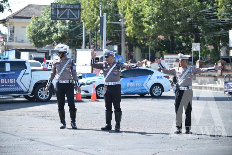 Satlantas Polres Situbondo atur lalulintas di jalur gumitir