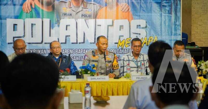 Dirlantas Polda Jatim Kombespol Iwan Saktiadi beri sosialisasi terkait ODOL