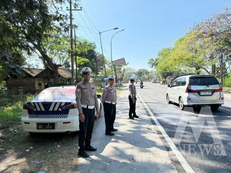 Satlantas Polres Nganjuk patroli mobiling