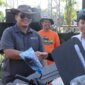 Kapolres Nganjuk AKBP Henri Noveri Santoso serahkan hadiah