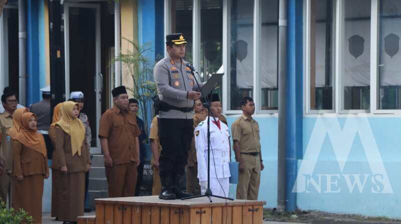Kapolres Nganjuk AKBP Henri Noveri Santoso jadi Irul di SMAN 2 Nganjuk