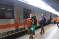 Wisatawan asing gunakan kereta api, dukung wisata Jatim
