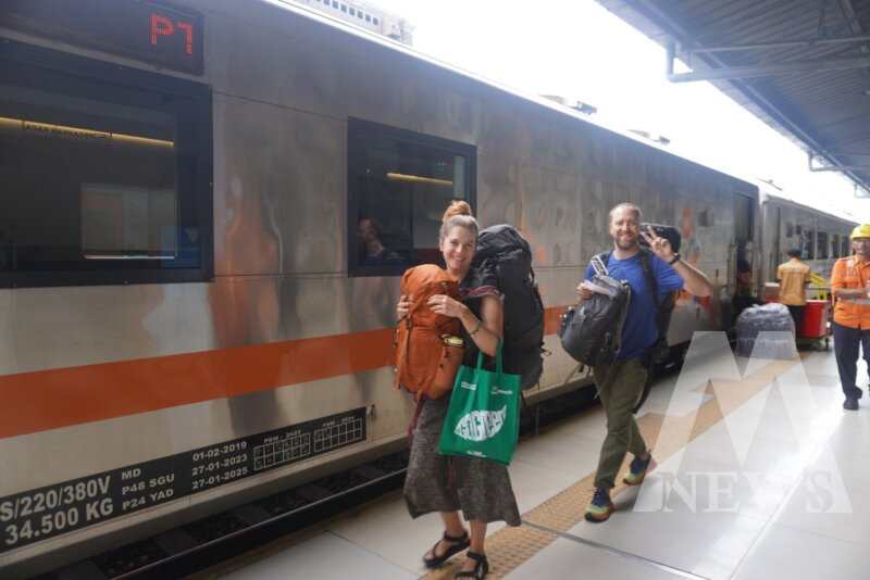 Wisatawan asing gunakan kereta api, dukung wisata Jatim