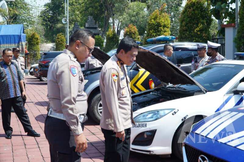 Tim evaluasi kualitas kendaraan dinas Kombespol Guno Pitoyo kunjungi Polres Gresik