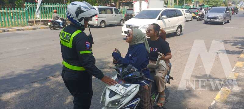 Satlantas Polres Gresik tilang pelanggar lalin
