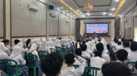 Ditbinmas Polda Jatim sosialisasi bahaya narkoba di Bondowoso