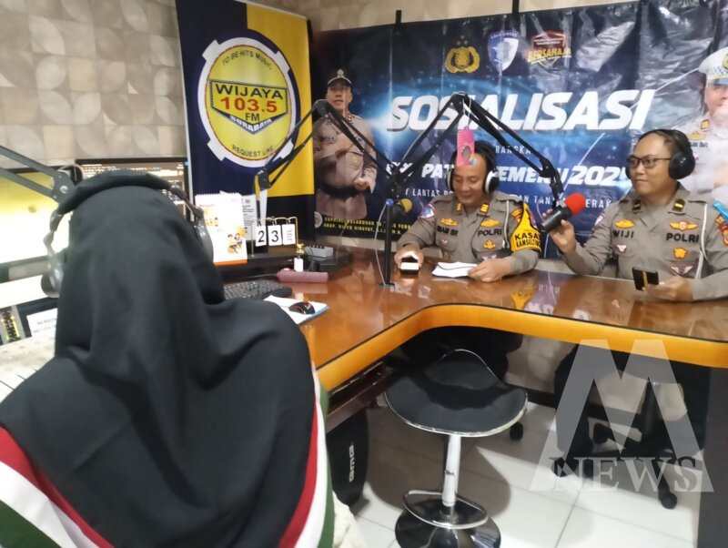 Satlantas Polres Pelabuhan Tanjung Perak sosialisasi Operasi Patuh Semeru