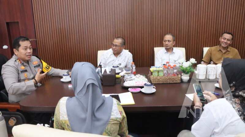 Kapolres Nganjuk AKBP Henri Noveri Santoso terima audiensi Bulog dan Dinas Pertanian