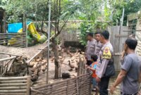 Bhabinkamtibmas tinjau peternak Bebek