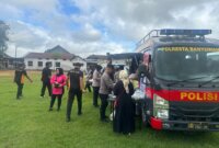 Polresta Banyuwangi berbagi lewat wayang golek