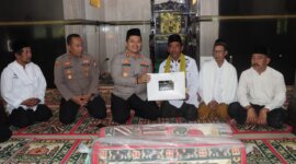 Kapolres Nganjuk AKBP Henri Noveri Santoso saat Safari Jum'at