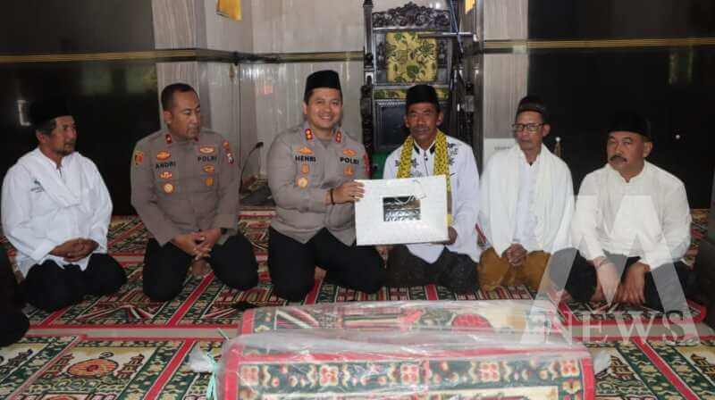 Kapolres Nganjuk AKBP Henri Noveri Santoso saat Safari Jum'at