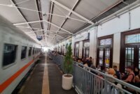 Peningkatan pengguna yang naik Commuter Line mencapai 37 persen