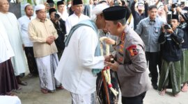 Kapolri Jenderal Listyo Sigit Prabowo saat silaturahmi ke Ponpes Al-Hamidy Banyuanyar