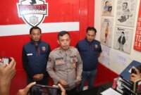 Kasi Humas Polres Pelabuhan Tanjung Perak Iptu Suroto
