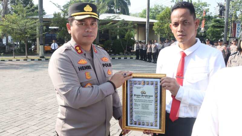 Kapolres Nganjuk AKBP Henri Noveri Santoso apresiasi personel berprestasi