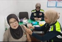 Polwan Polres Nganjuk gelar Vaksinasi Influenza