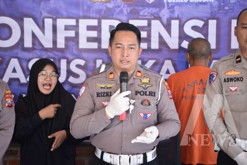 Kasatlantas Polres Gresik AKP Rizky Julianda Putera Buna