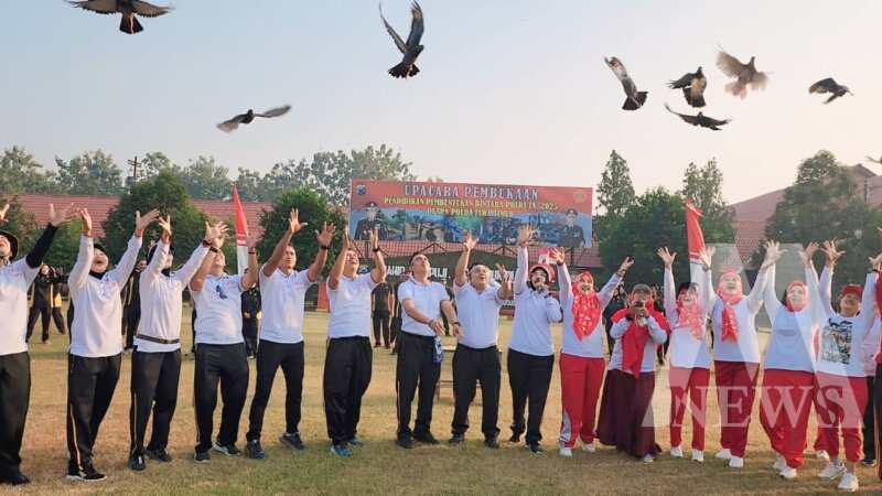 SPN Polda Jatim lepas 17 merpati