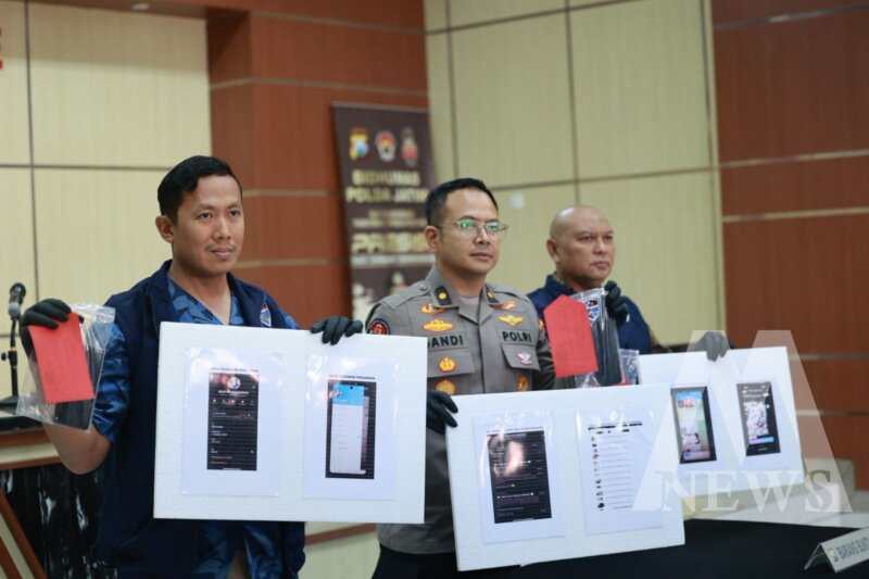 Ditressiber Polda Jatim tangkap pemuda penyebar konten pornografi