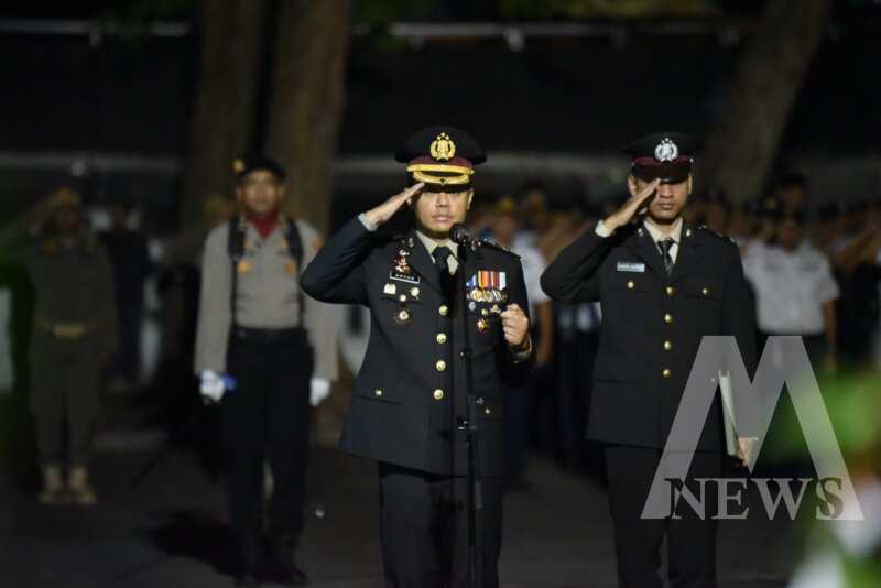 Kapolres Gresik AKBP Rovan Richard Mahenu