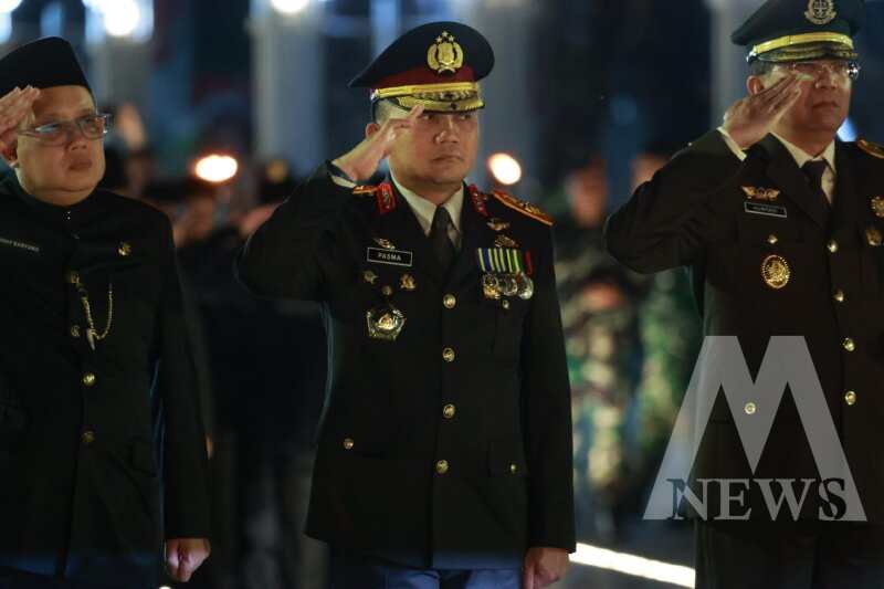 Wakapolda Jatim Brigjen Pol Dr. Pasma Royce hadiri renungan suci