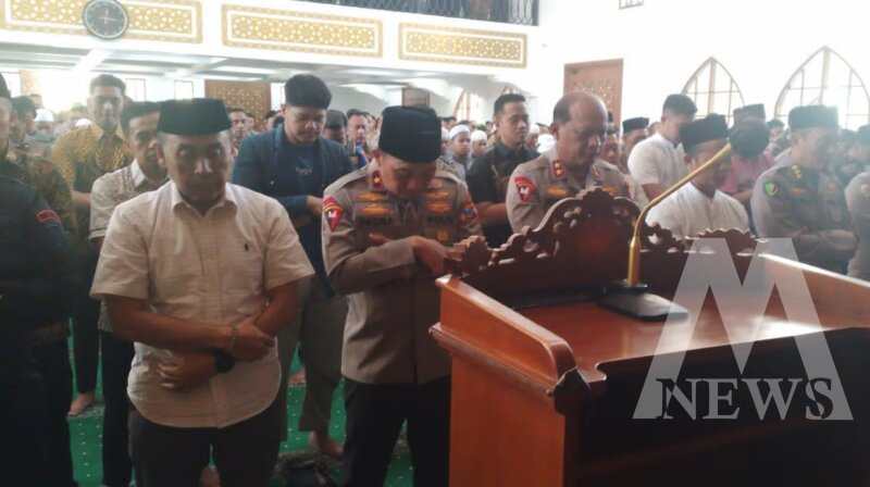 Polda Jatim Gelar Shalat Ghaib