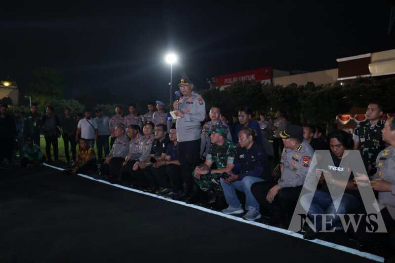 Kapolda Jatim Irjen Pol Drs. Nanang Avianto ucapkan belasungkawa