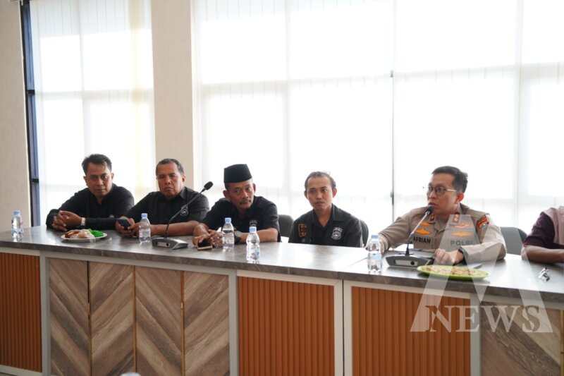 Kapolres Bojonegoro AKBP Afrian Satya Permadi bersama BKP