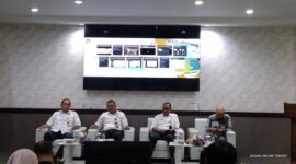 Kepala Biro OSDM Barantin : drh. Suwarno Tri Widodo, M.H.

Kepala BKHIT Jatim : drh. Hari Yuwono Ady, M.Si

Kepala Keasistenan Pemeriksaan Ombudsman Perwakilan Jawa Timur : Triyoga Muhtar  Habibi