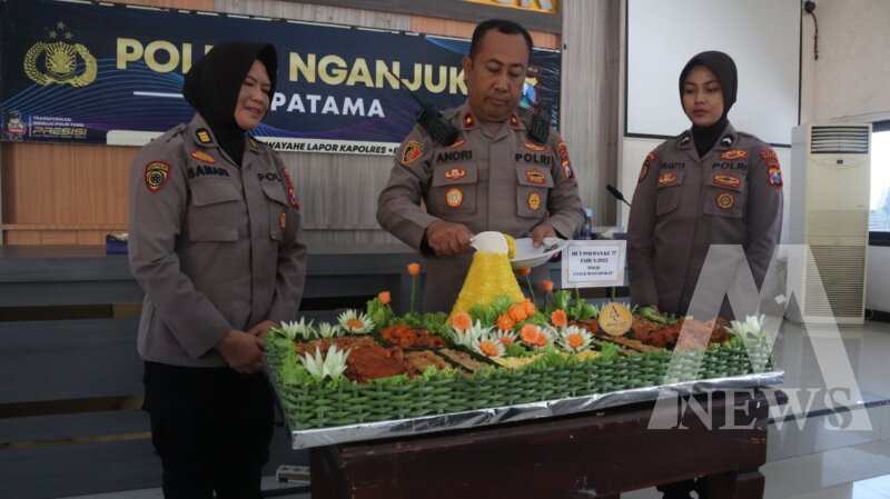 Polres Nganjuk gelar tasyakuran peringati HUT Polwan RI