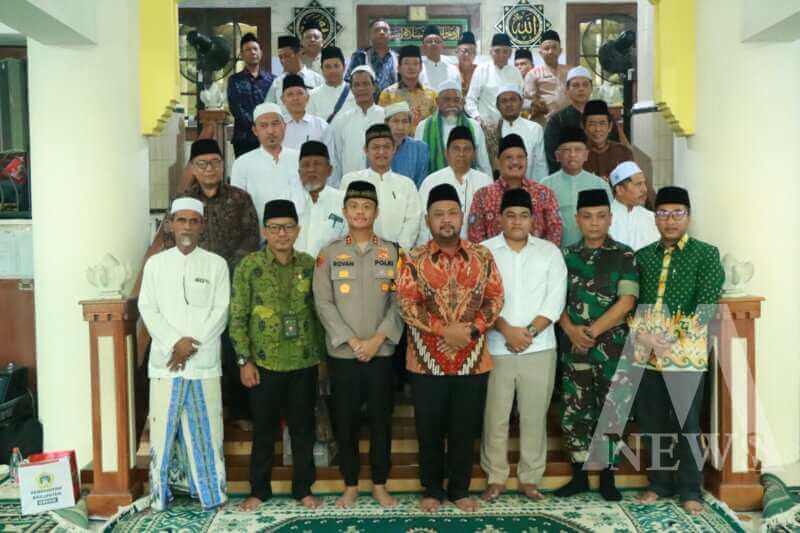 Forkopimda Gresik saat gelar doa bersama