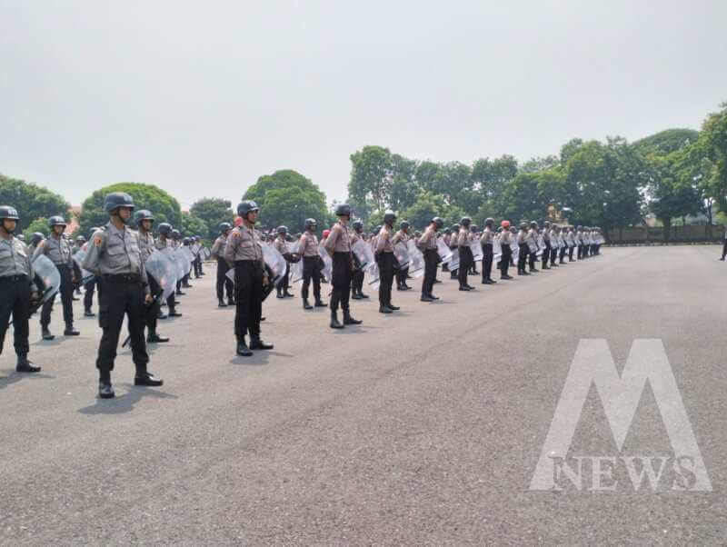 Siswa Diktukba SPN Polda Jatim dibekali teknik dalmas