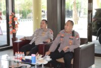 Kapolres Nganjuk AKBP Henri Noveri Santoso didampingi Wakapolres Kompol Andria Diana Putra