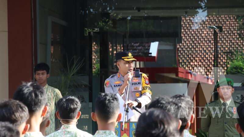 Kapolresta Banyuwangi Kombespol Rama Samtama Putra