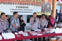 Kapolresta Banyuwangi Kombespol Rama Samtama Putra saat Operasi Tumpas Narkoba Semeru