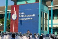 Polres Pelabuhan Tanjung Perak sosialisasi ke SMA Barunawati Surabaya