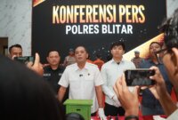 Polisi tangkap tersangka beserta barang buktinya