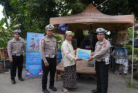 Satlantas Polres Gresik anjangsana ke Purnawirawan Polri